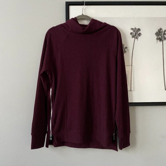 Andrew Marc New York | NWOT Sport Ribbed Funnel Neck Pullover Maroon Size Medium - Picture 2 of 8